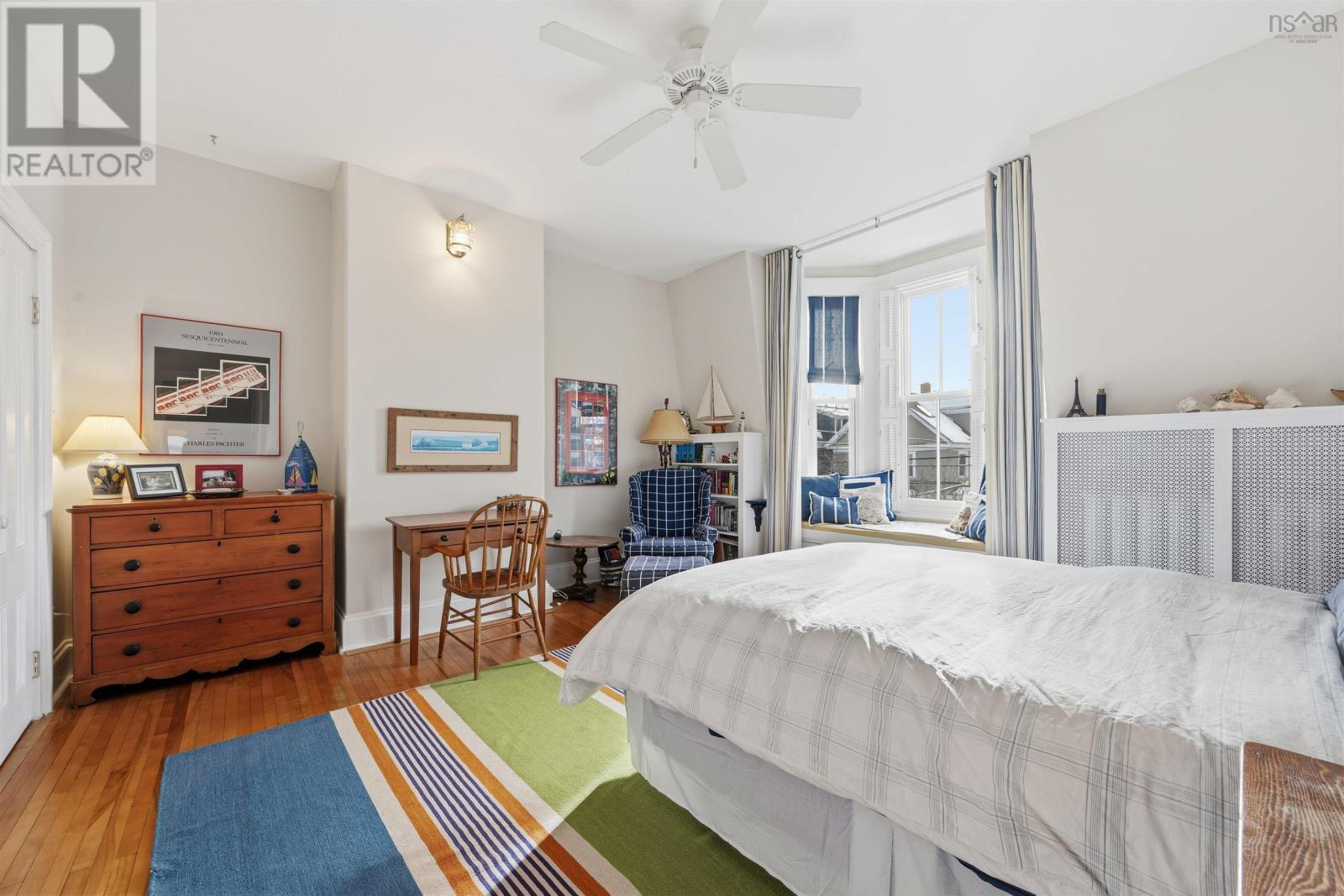 Property 21 of 40 of 6051 South Street