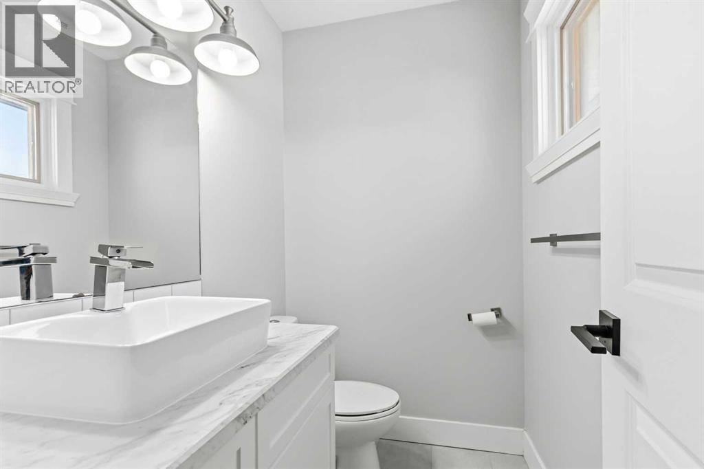 17 CLARK Crescent, Fort McMurray