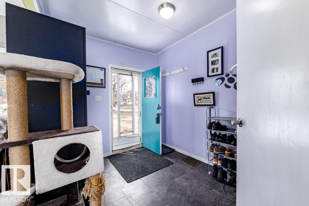 10933 93 ST NW, Edmonton