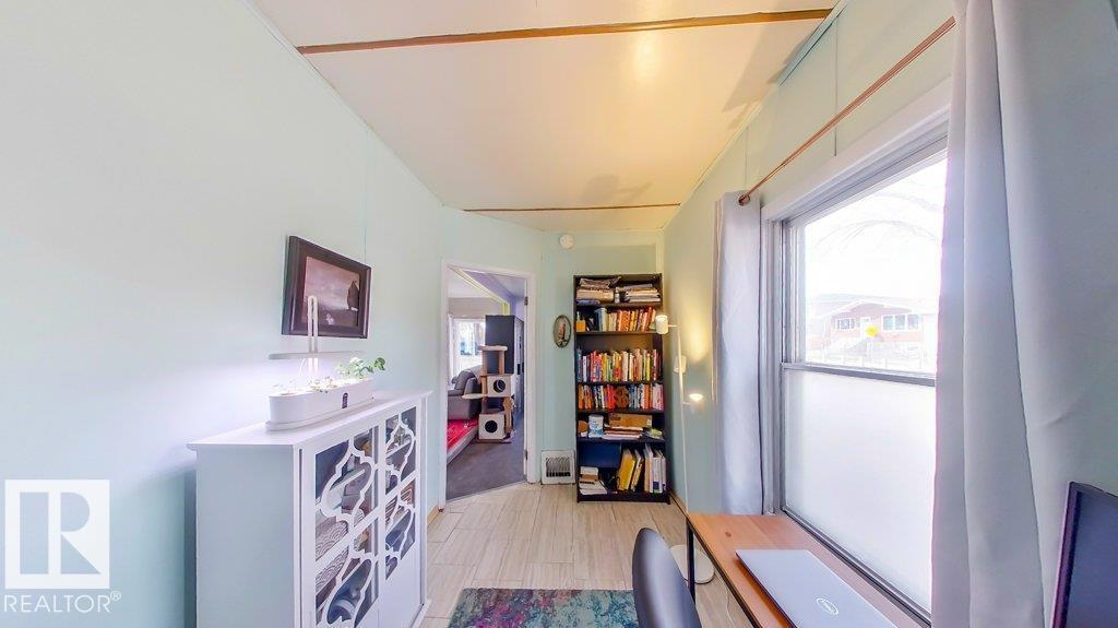 10933 93 ST NW, Edmonton