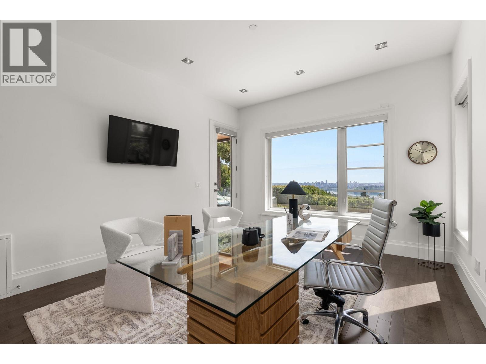 1265 QUEENS AVENUE, West Vancouver