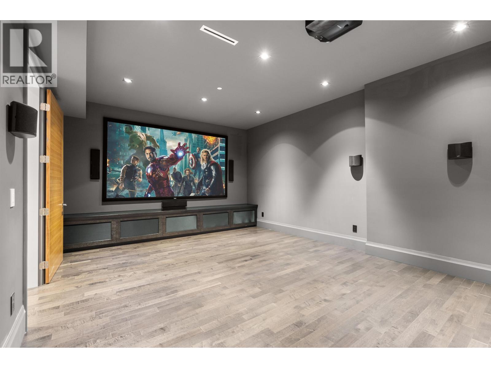 1265 QUEENS AVENUE, West Vancouver