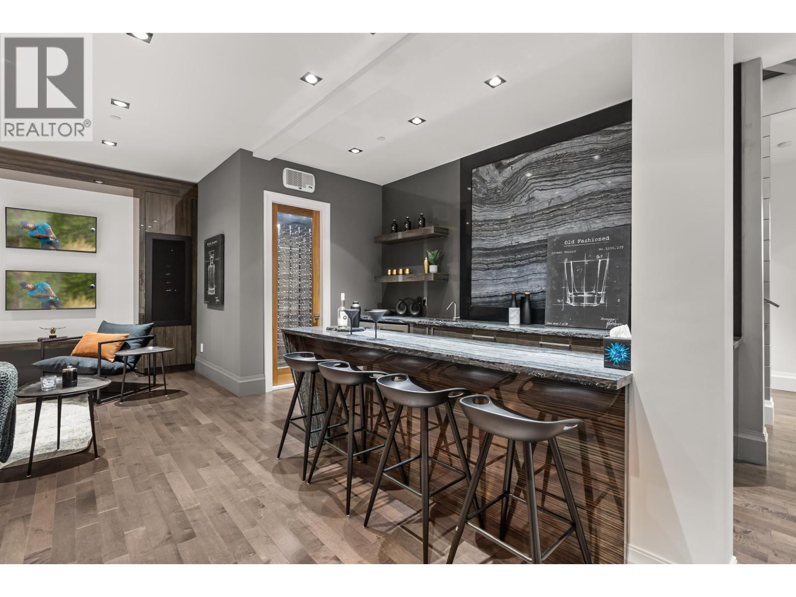 1265 QUEENS AVENUE, West Vancouver