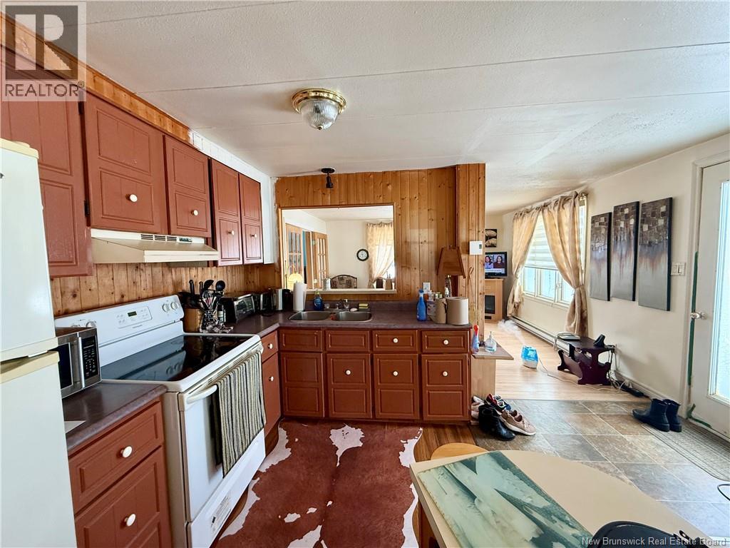 125 Route 134 - Photo 4 of 26, Petit-Rocher, New Brunswick