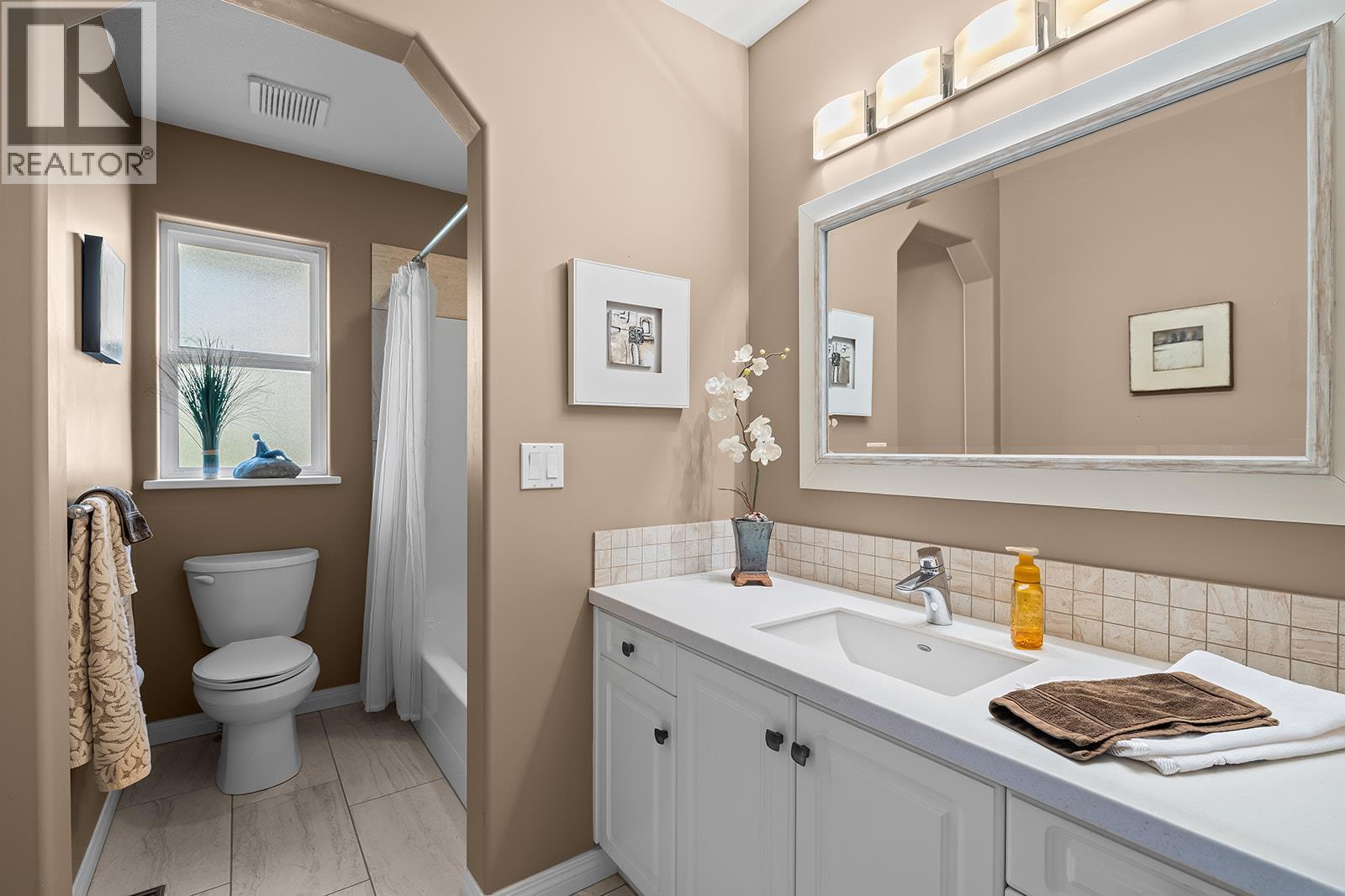  3576 Apple Way Boulevard, West Kelowna