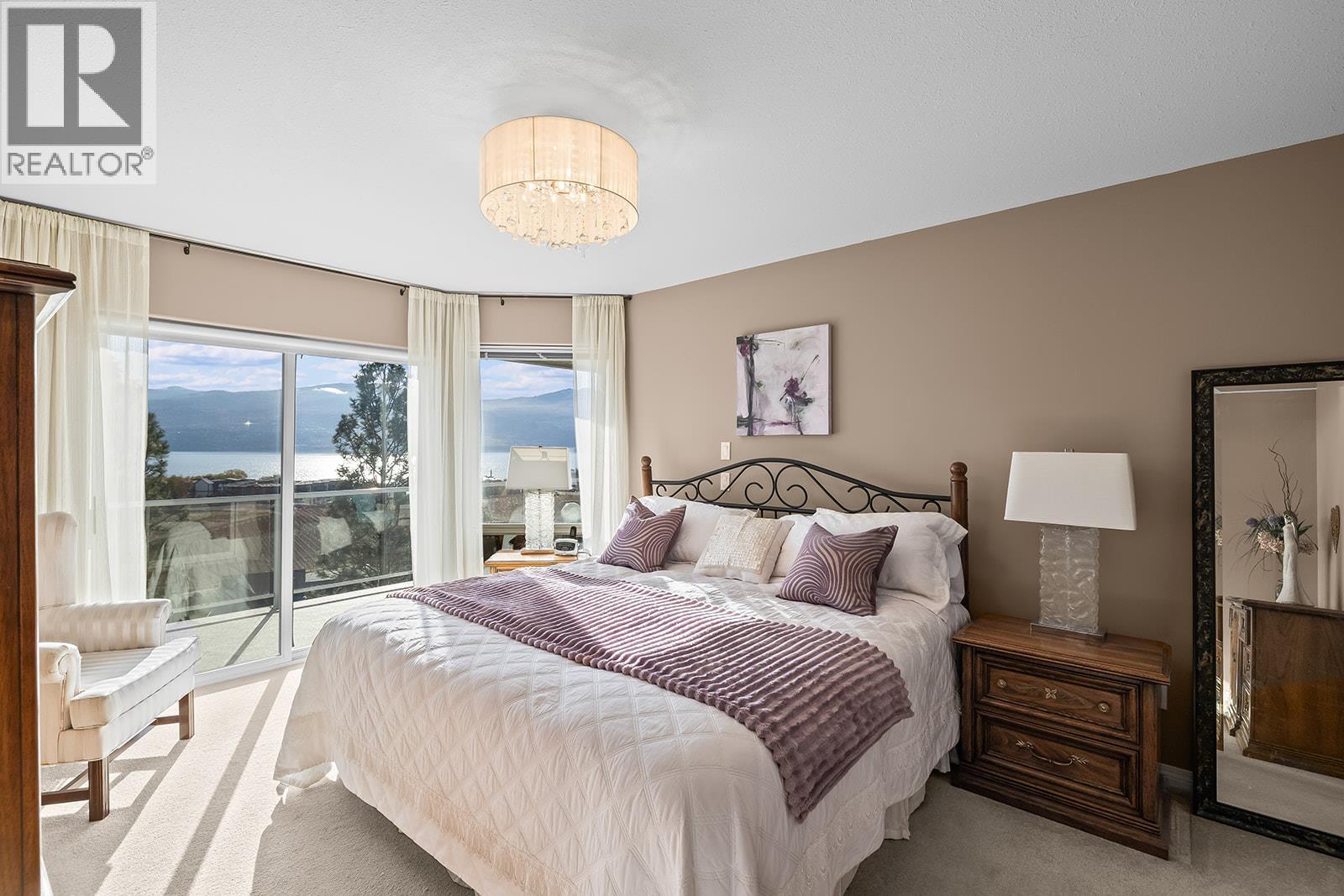  3576 Apple Way Boulevard, West Kelowna