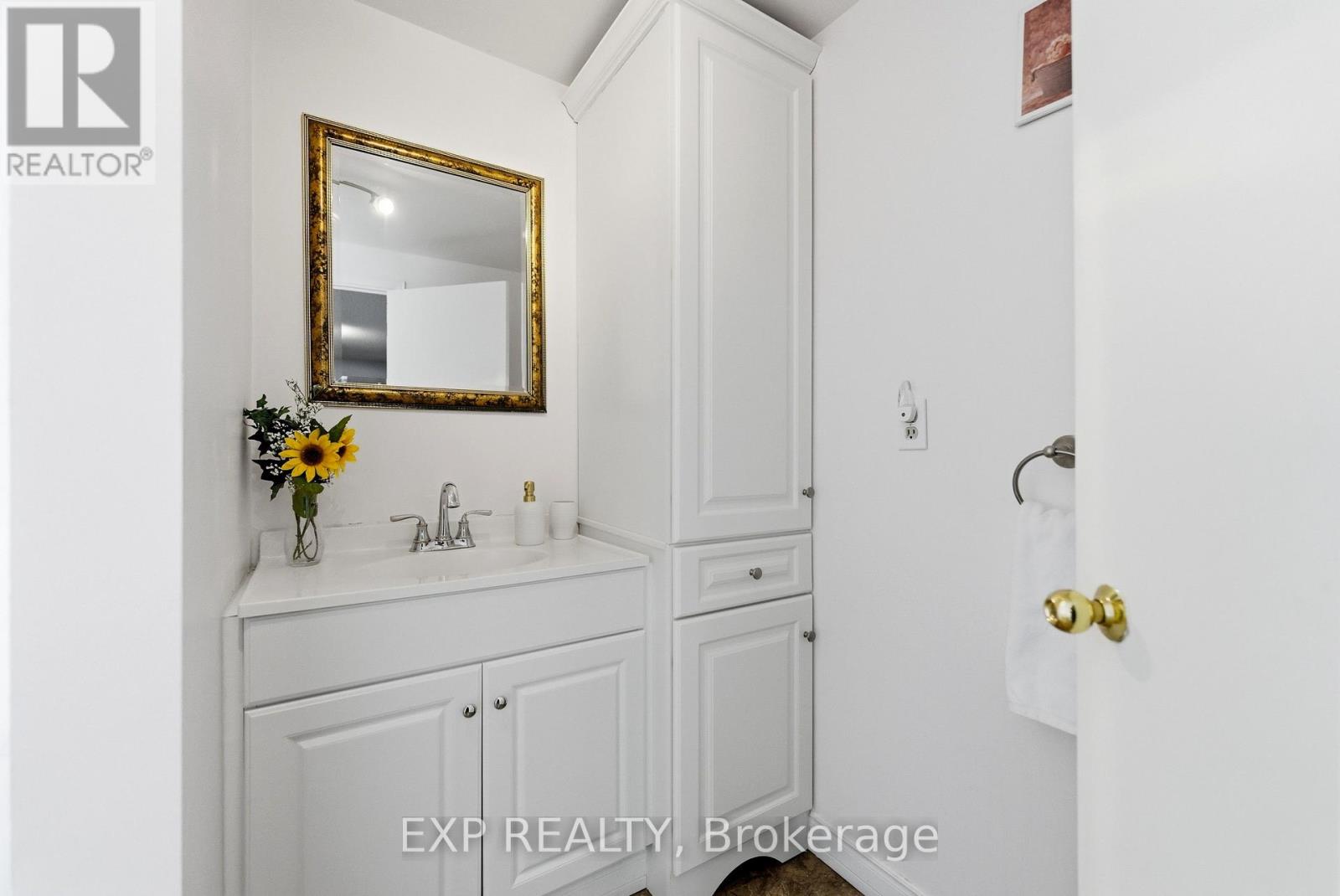 13 ST PHILIP STREET — photo 25