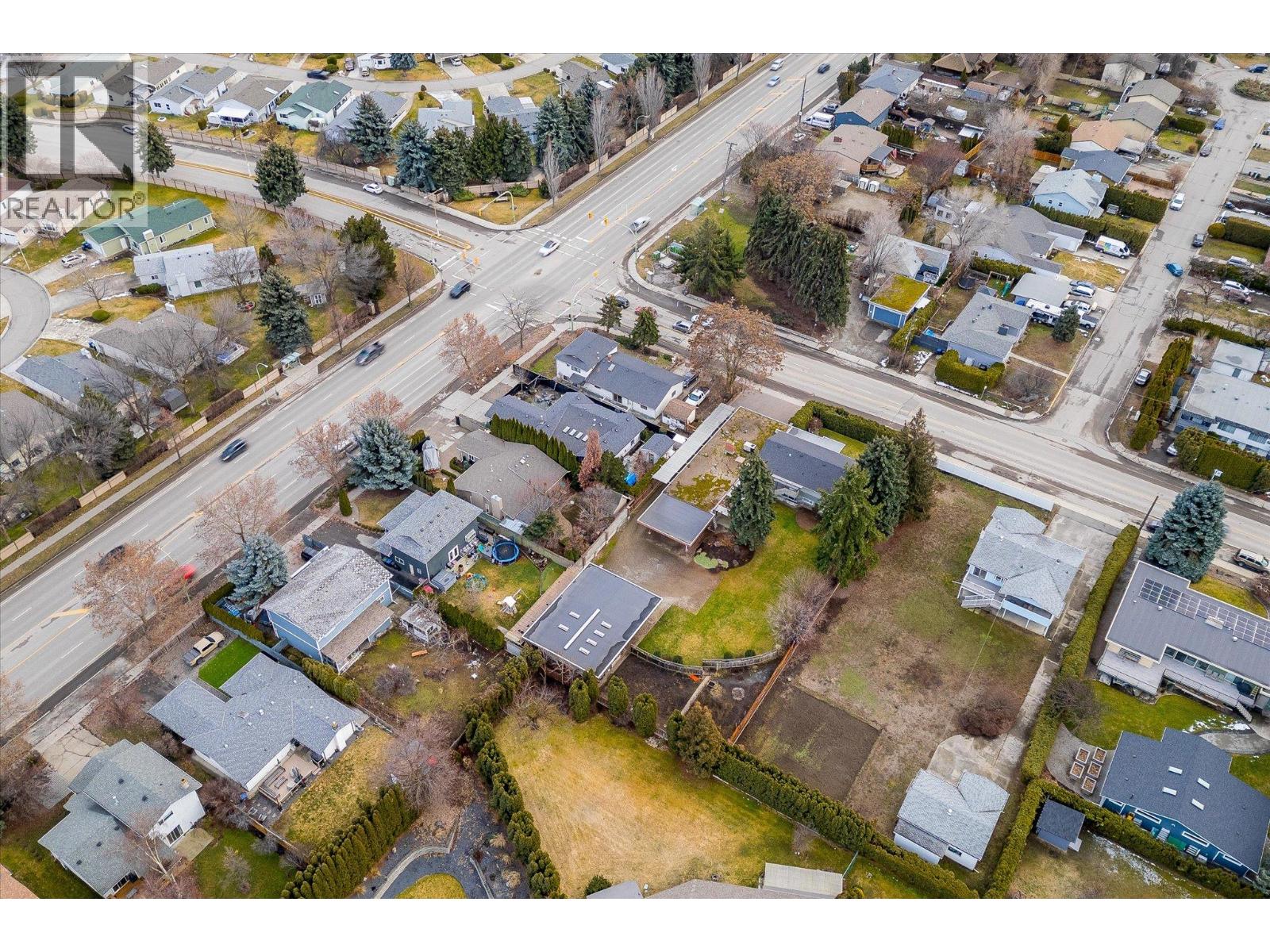  1198 Raymer Avenue, Kelowna