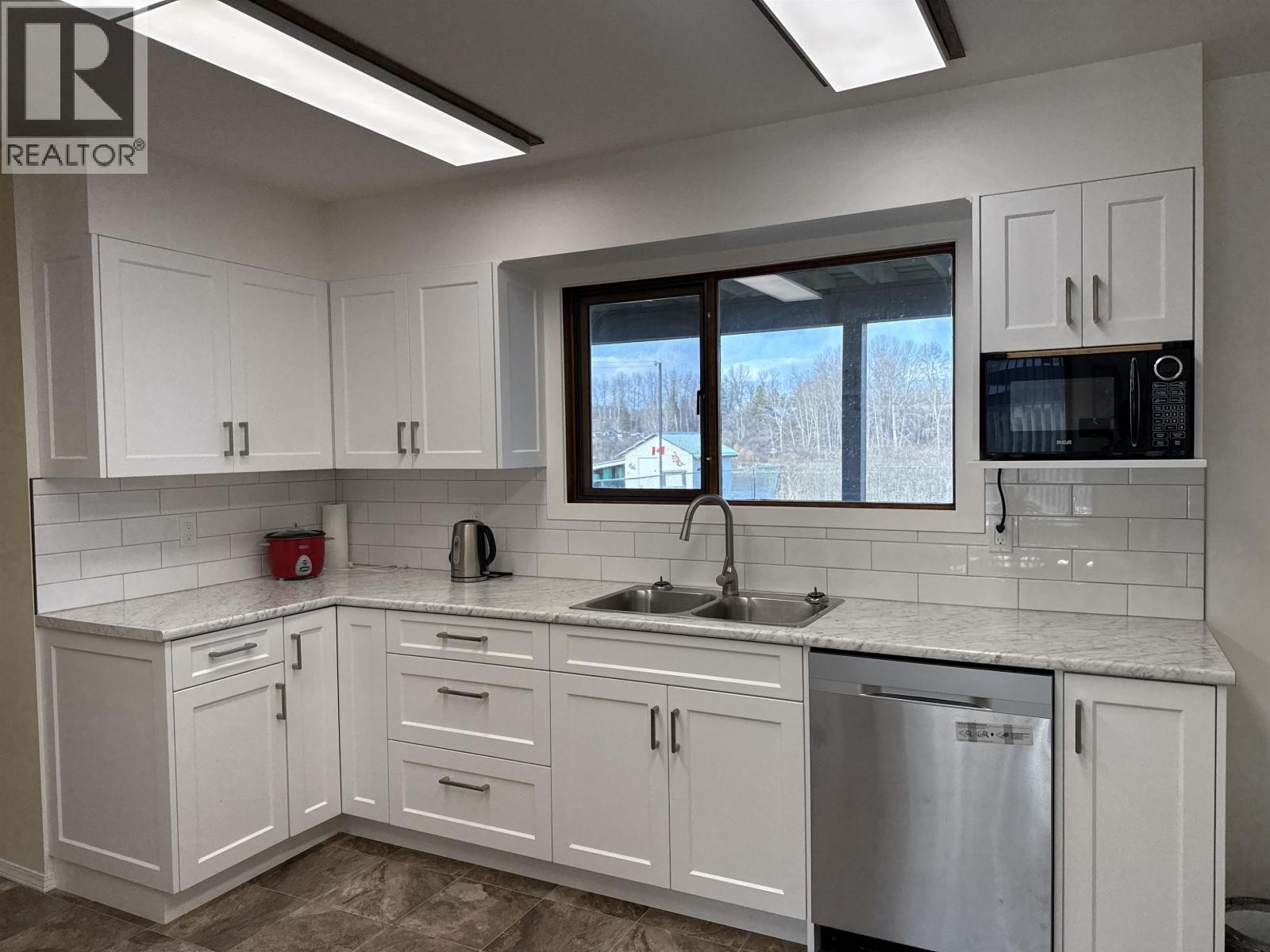 784 FUNN STREET - 9