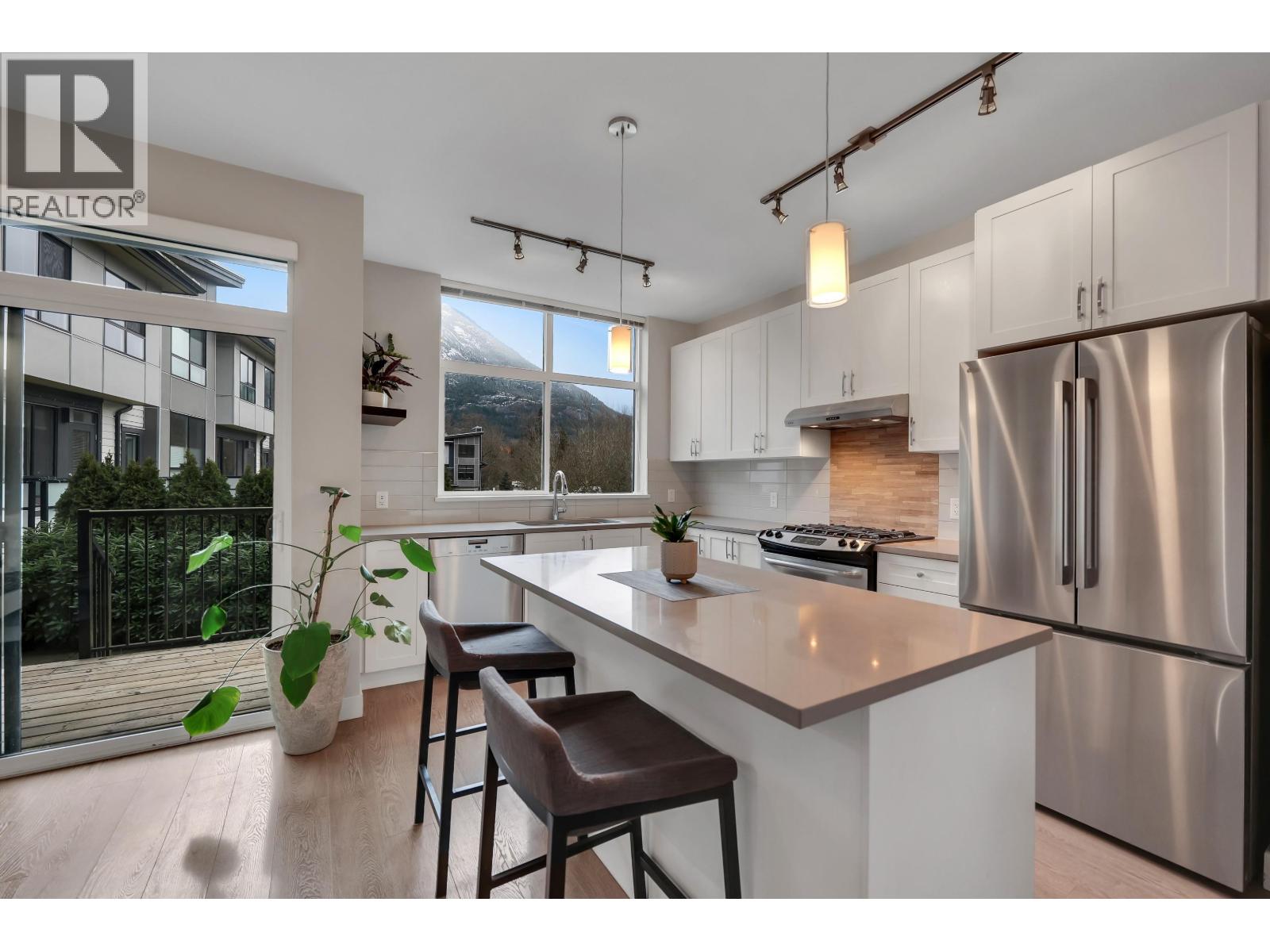 38375 EAGLEWIND BOULEVARD, Squamish