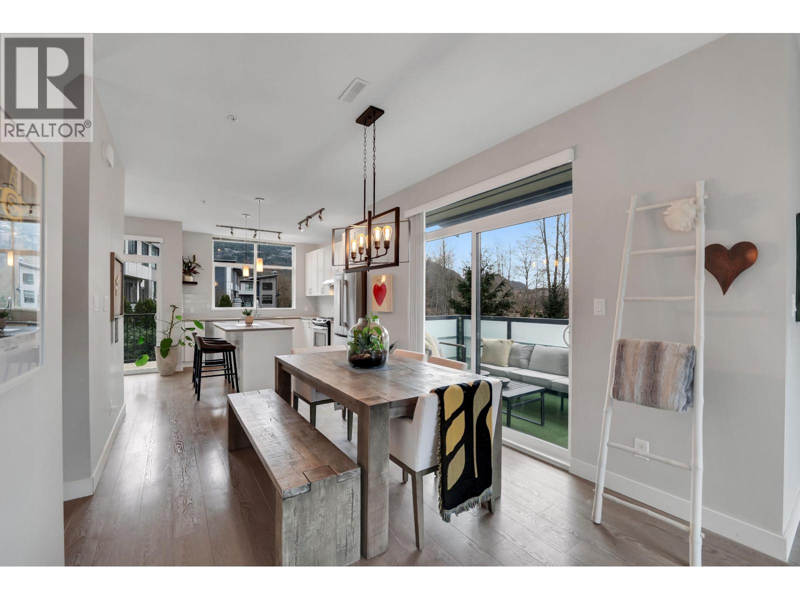 38375 EAGLEWIND BOULEVARD, Squamish