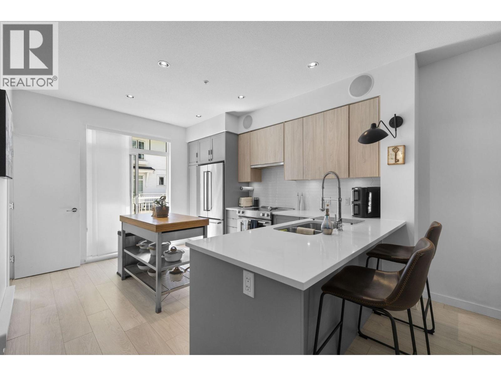 26 2560 PITT RIVER ROAD, Port Coquitlam