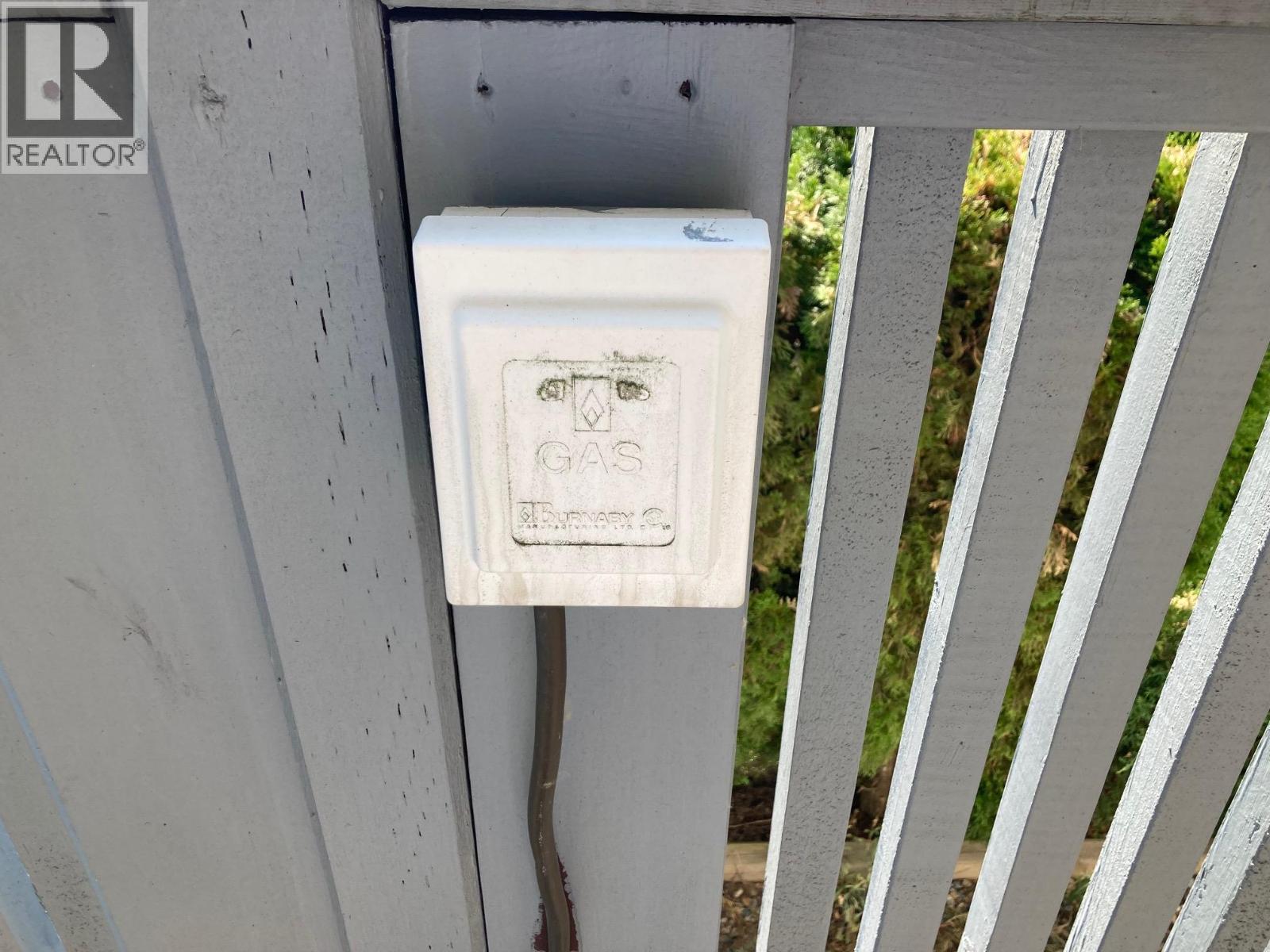 #28 1420 TRANS CANADA HIGHWAY - 30