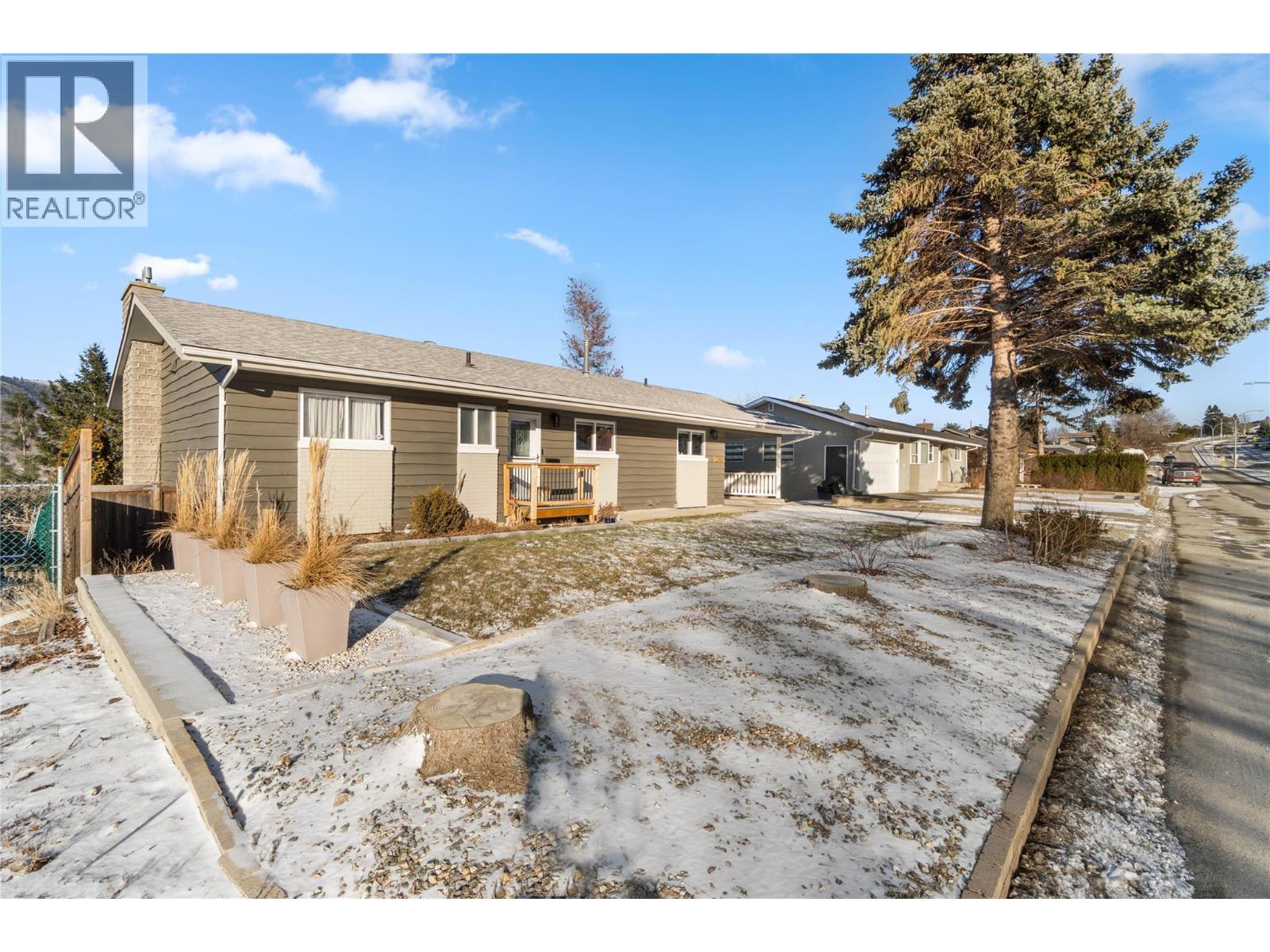 2360 Qu'Appelle Boulevard, Kamloops