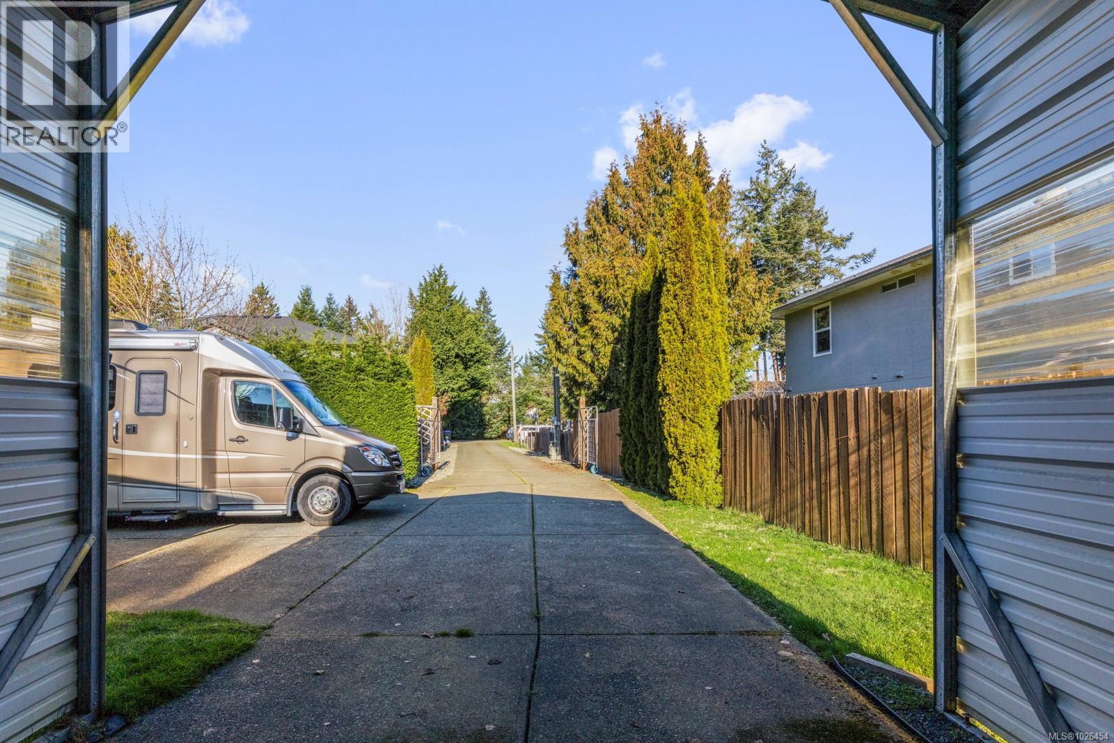 1420 15th St, Courtenay