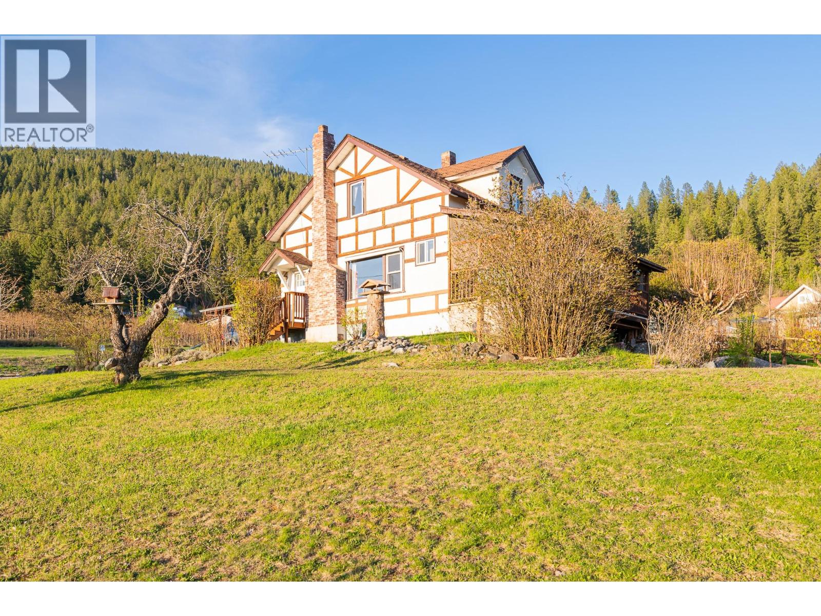 1843 McLaren Street, Creston