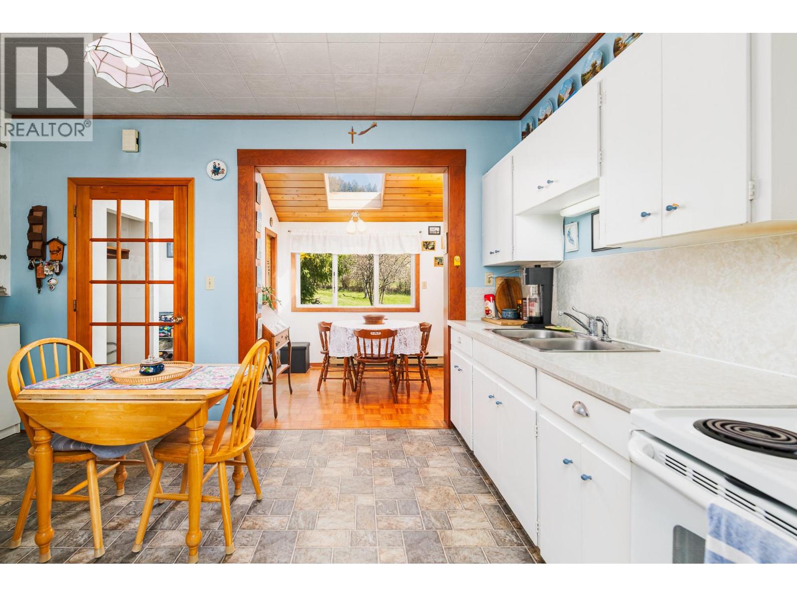 1843 McLaren Street, Creston