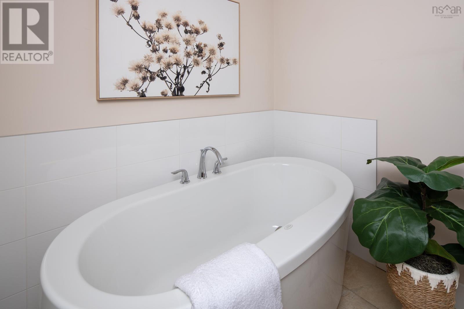 Property 14 of 42 of 208 220 Waterfront Drive