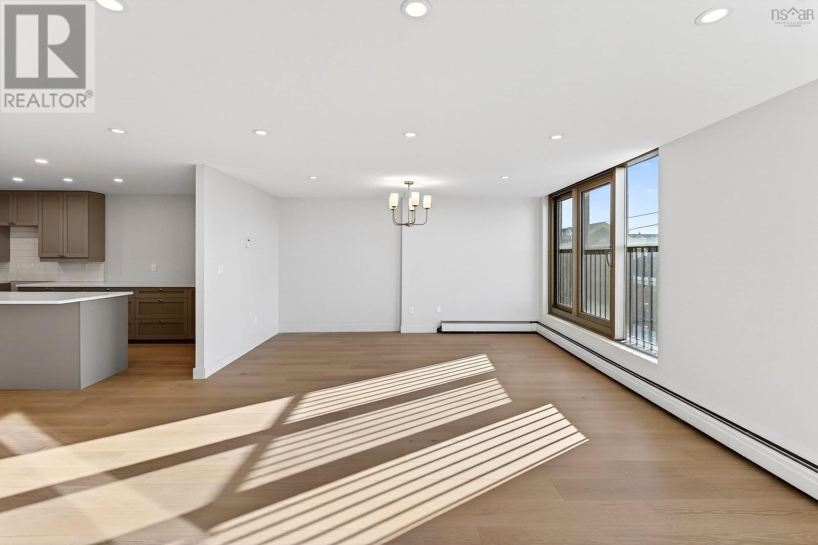 Property 8 of 31 of 406 6369 Coburg Road