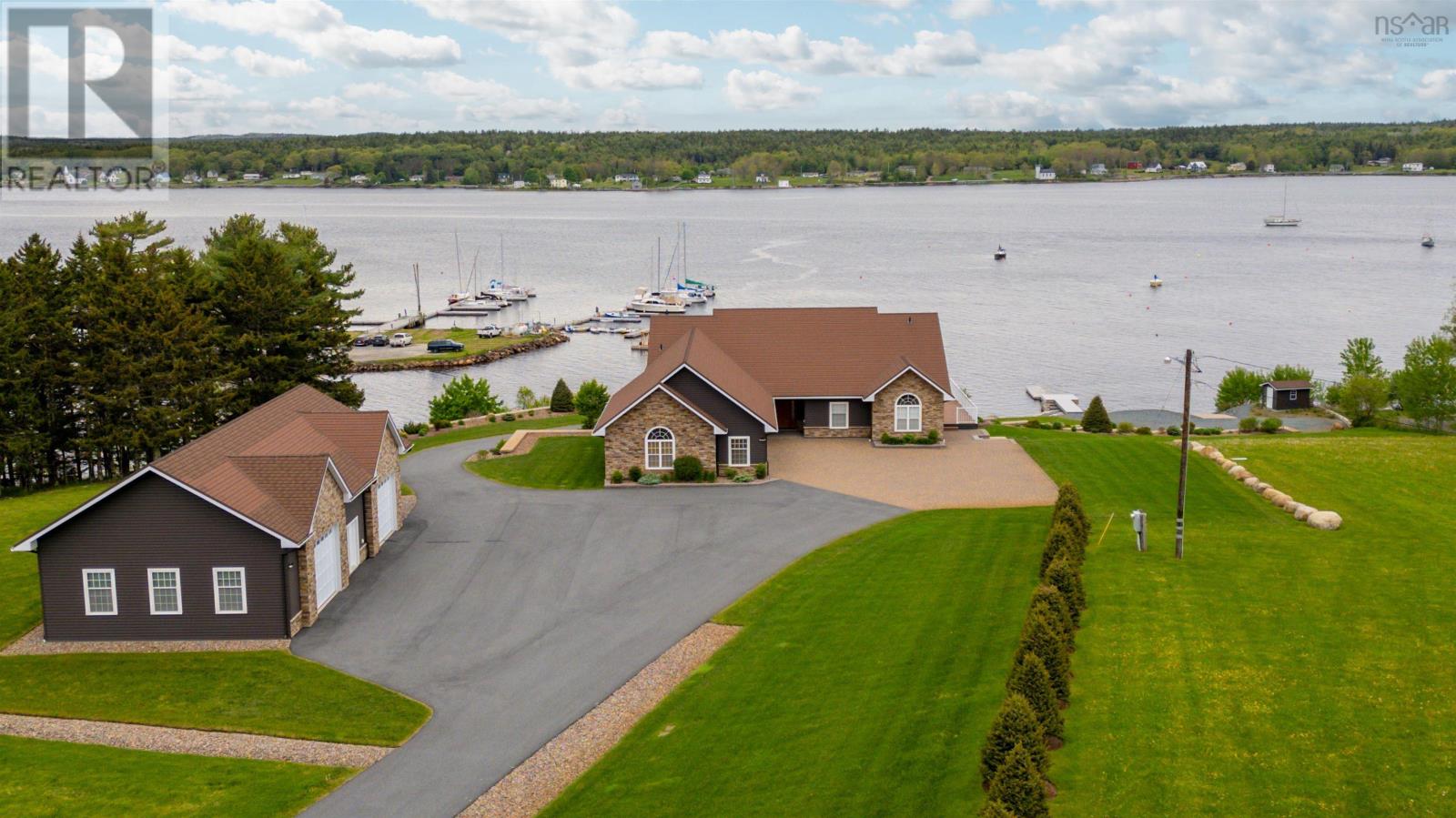 Property 4 of 49 of 2539 Highway 331