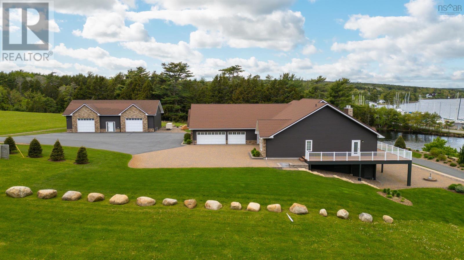 Property 6 of 49 of 2539 Highway 331