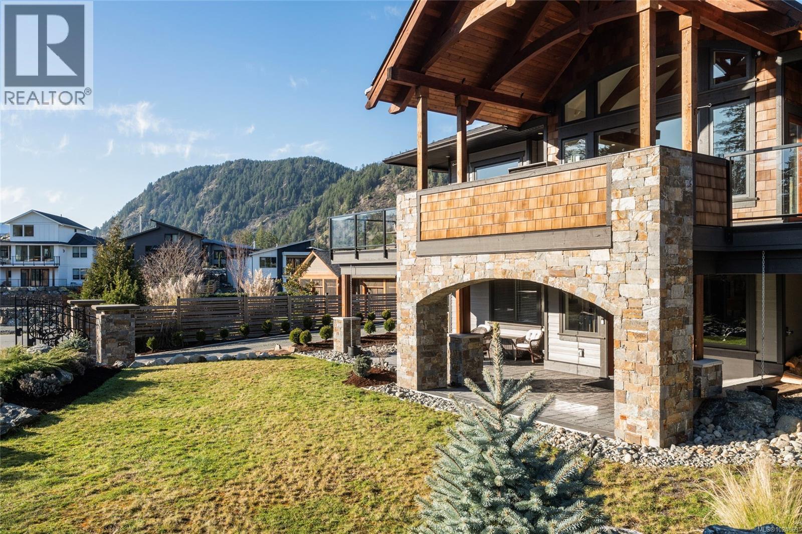 7343 LAKEFRONT PL - 65