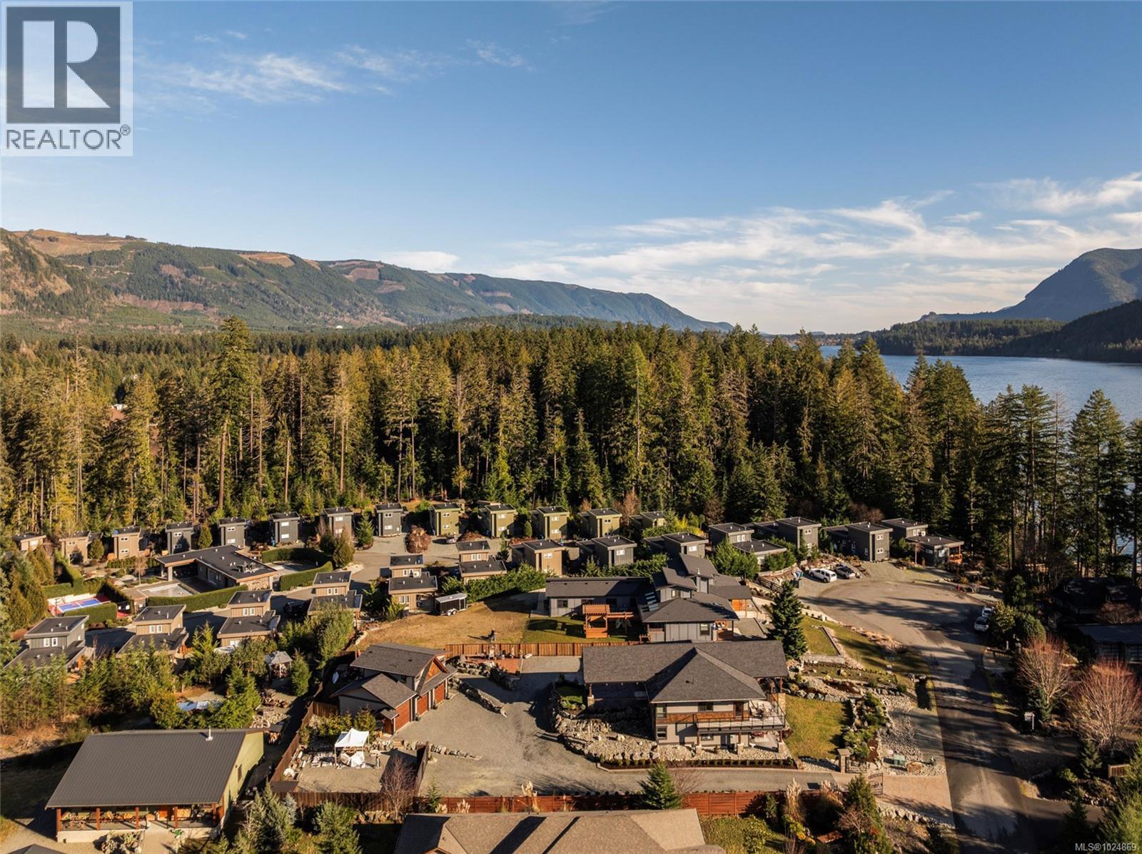 7343 LAKEFRONT PL - 70