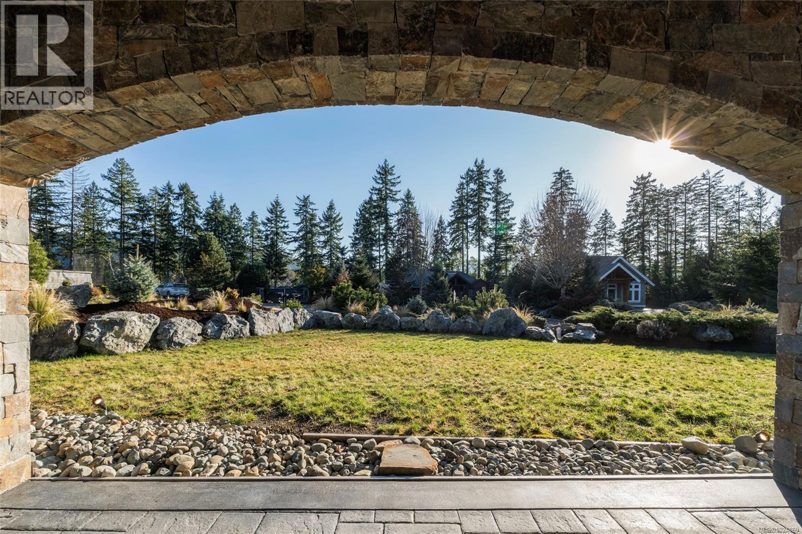 7343 LAKEFRONT PL - 61