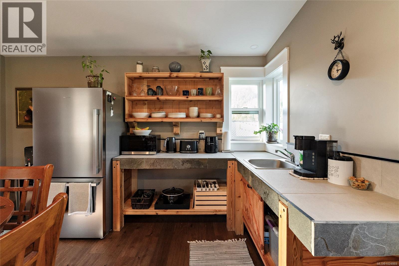 7343 LAKEFRONT PL - 86