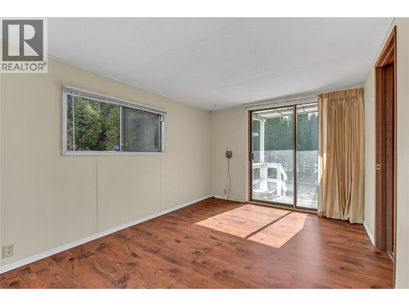 101 98 Okanagan Avenue East, Penticton