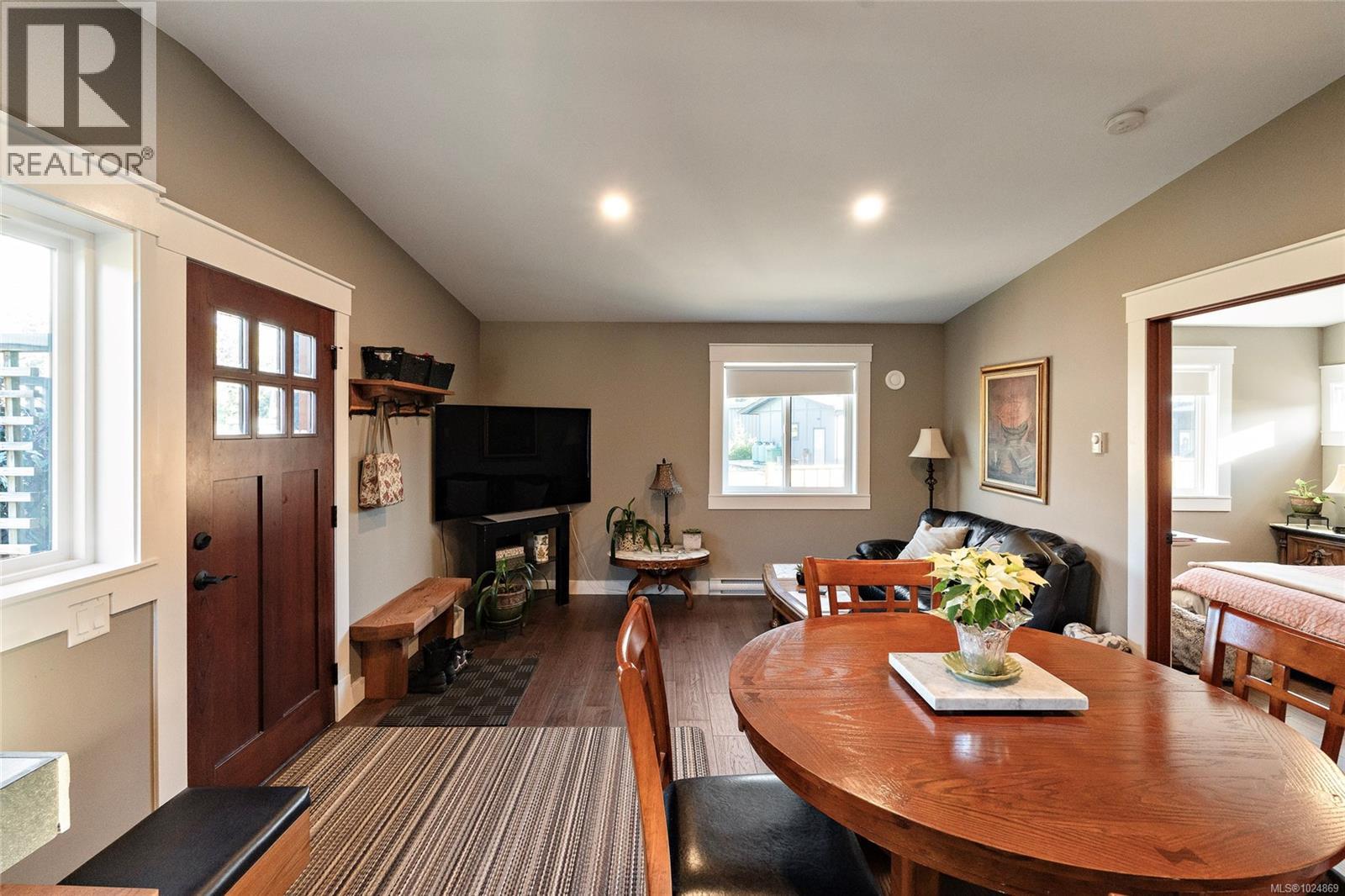 7343 LAKEFRONT PL - 83