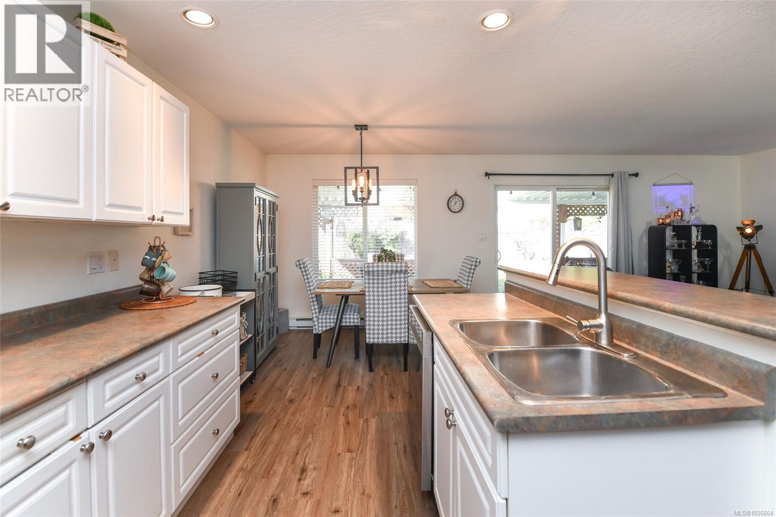 937 Malahat Dr, Courtenay