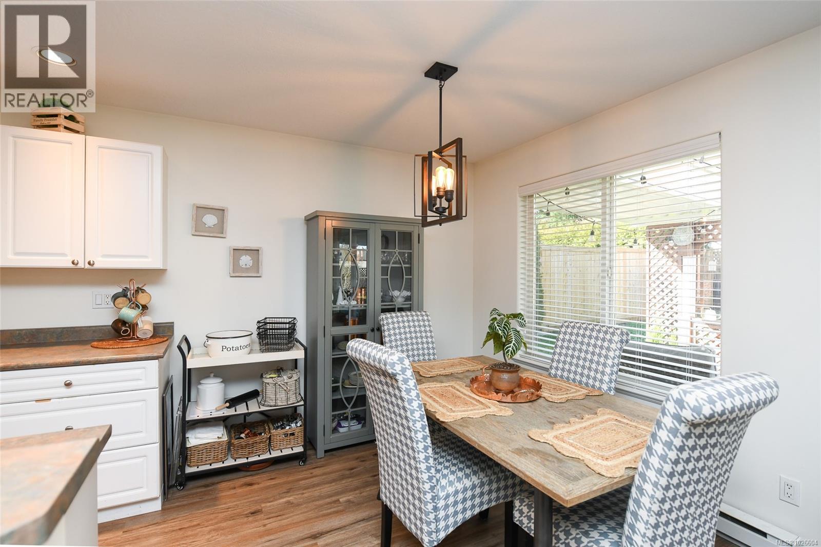 937 Malahat Dr, Courtenay