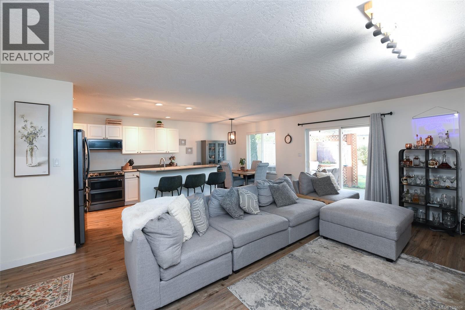 937 Malahat Dr, Courtenay