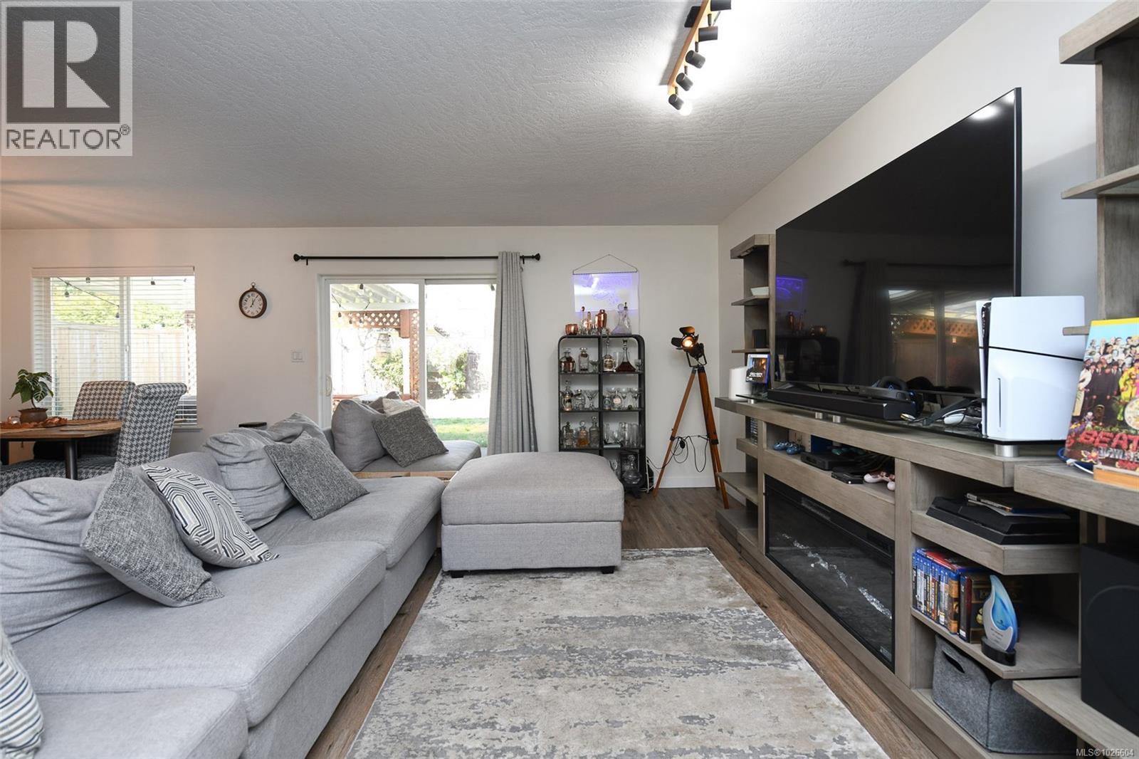 937 Malahat Dr, Courtenay