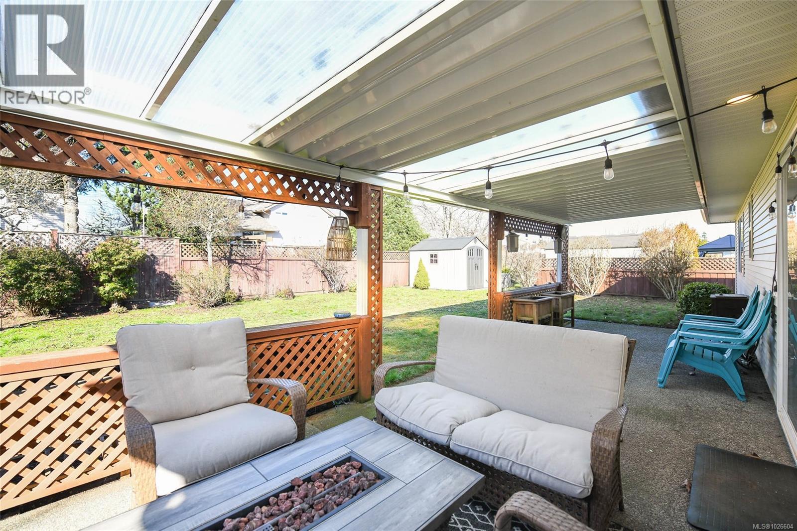 937 Malahat Dr, Courtenay