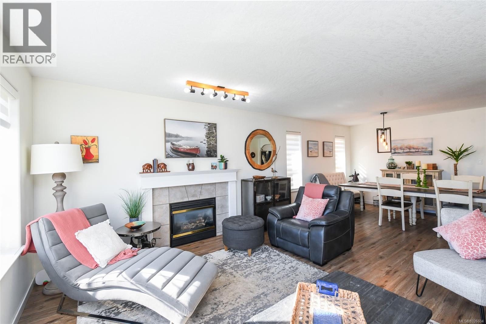 937 Malahat Dr, Courtenay