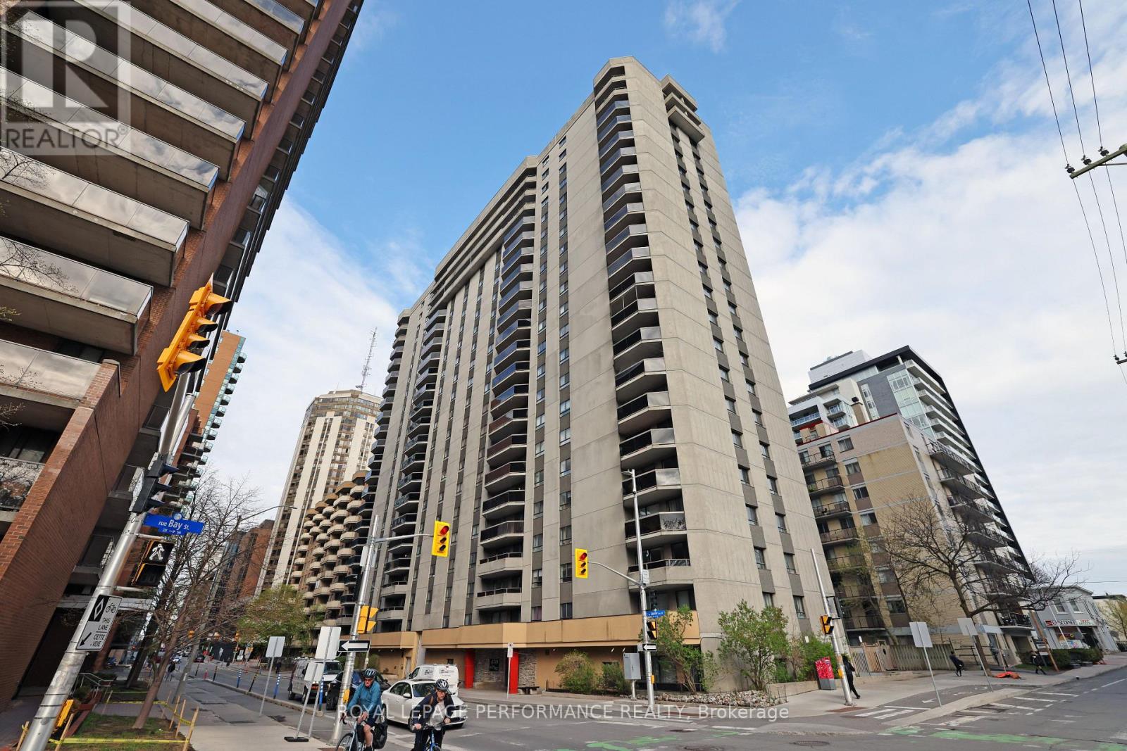 #1701 470 LAURIER AVENUE W - 1