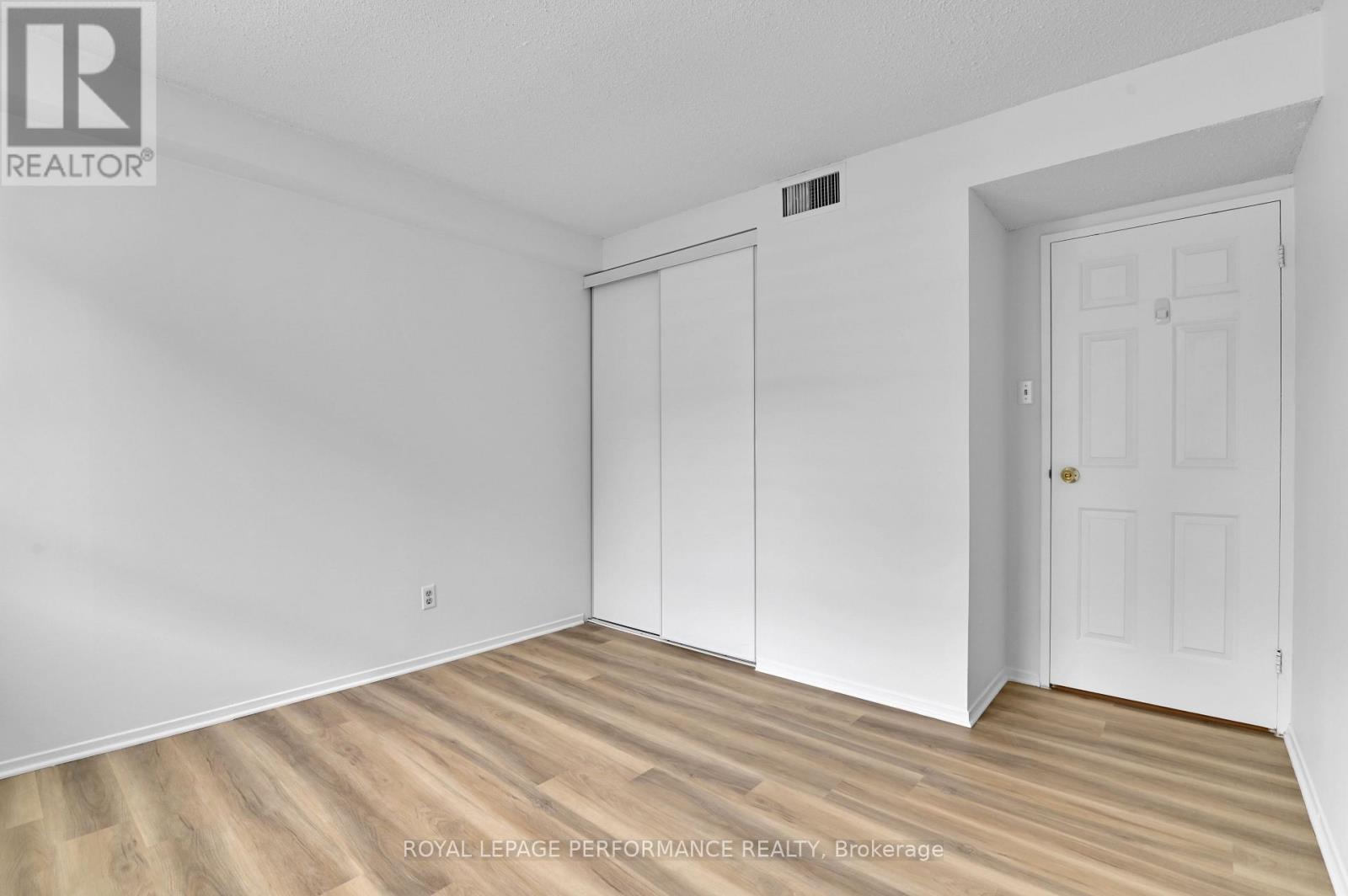 #1701 470 LAURIER AVENUE W - 18