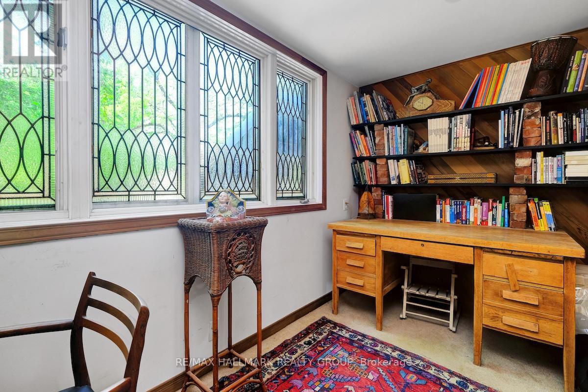 460 WILBROD STREET - 23