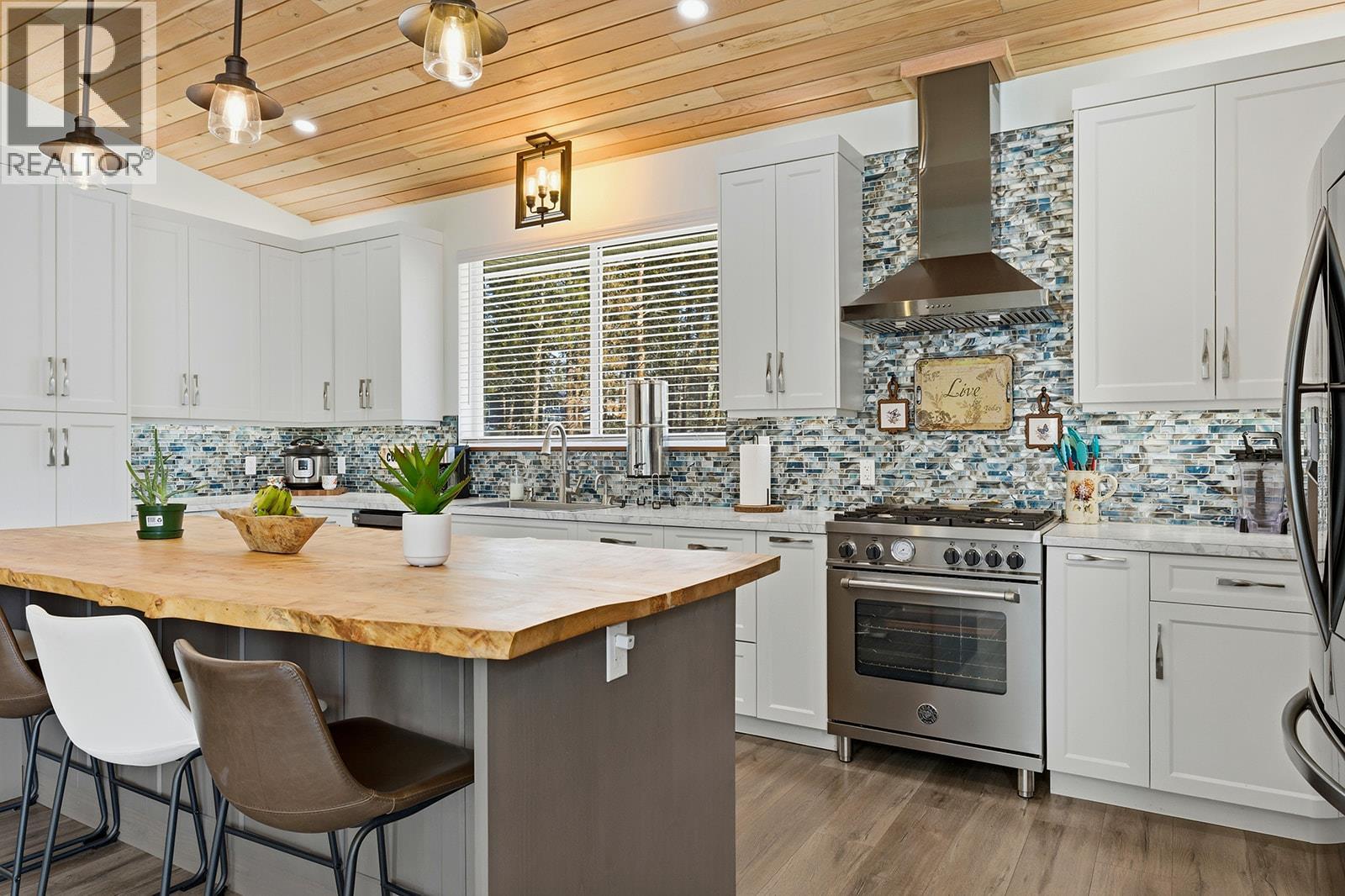  7145 Dunwaters Road, Kelowna