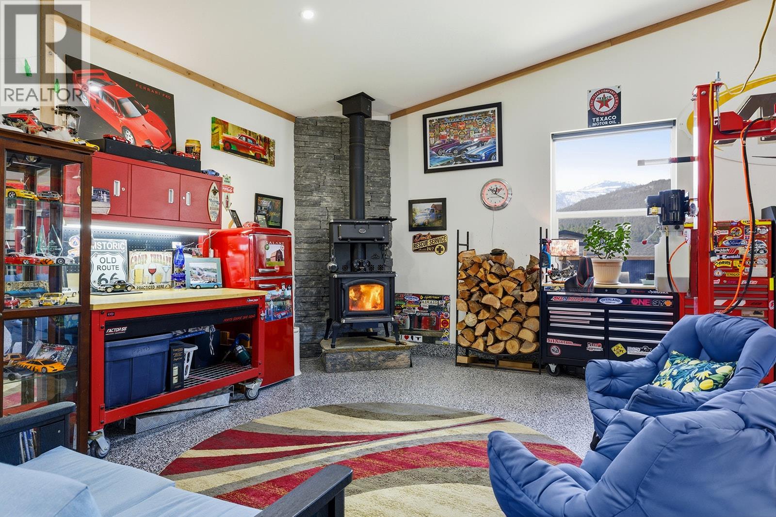  7145 Dunwaters Road, Kelowna