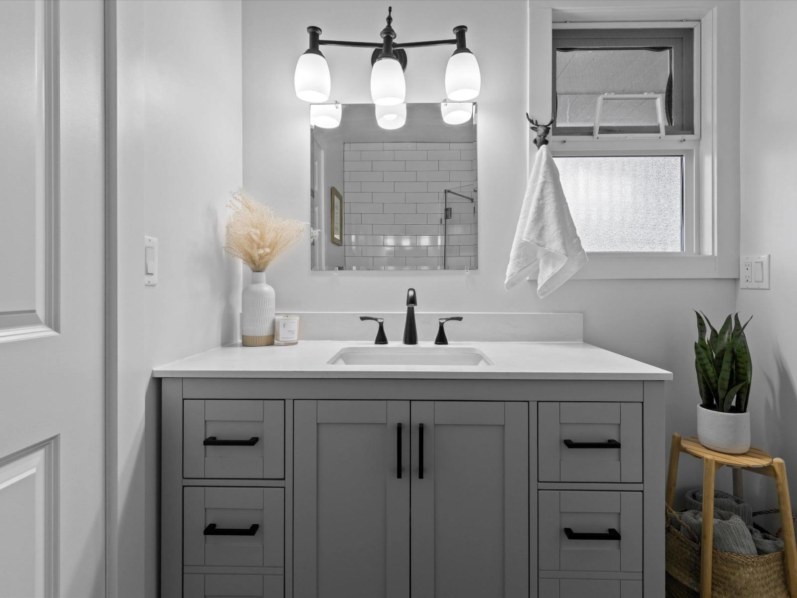 6909 FRASER DRIVE, Agassiz, Agassiz