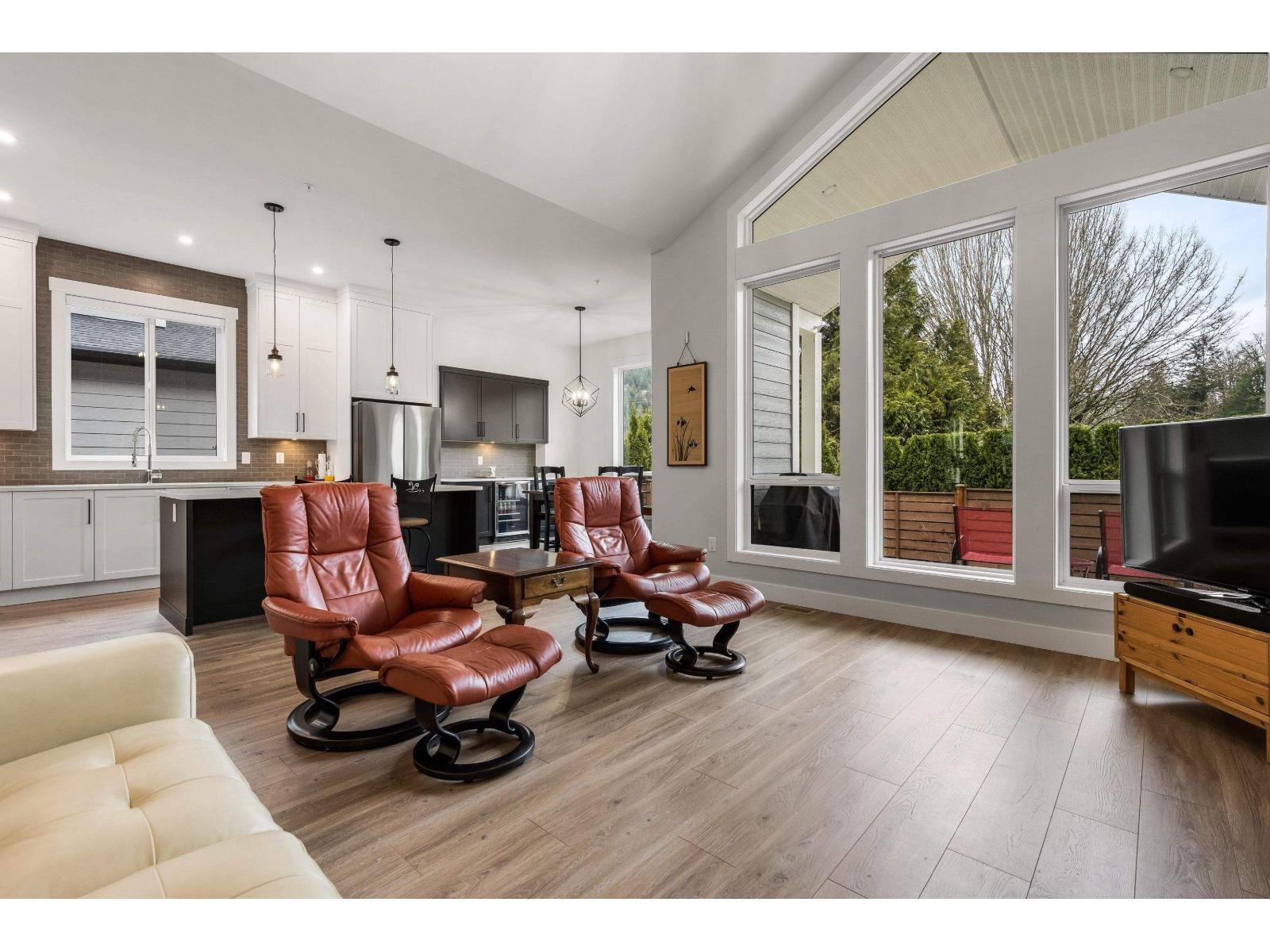 88 1880 COLUMBIA VALLEY ROAD, Cultus Lake South, Lindell Beach