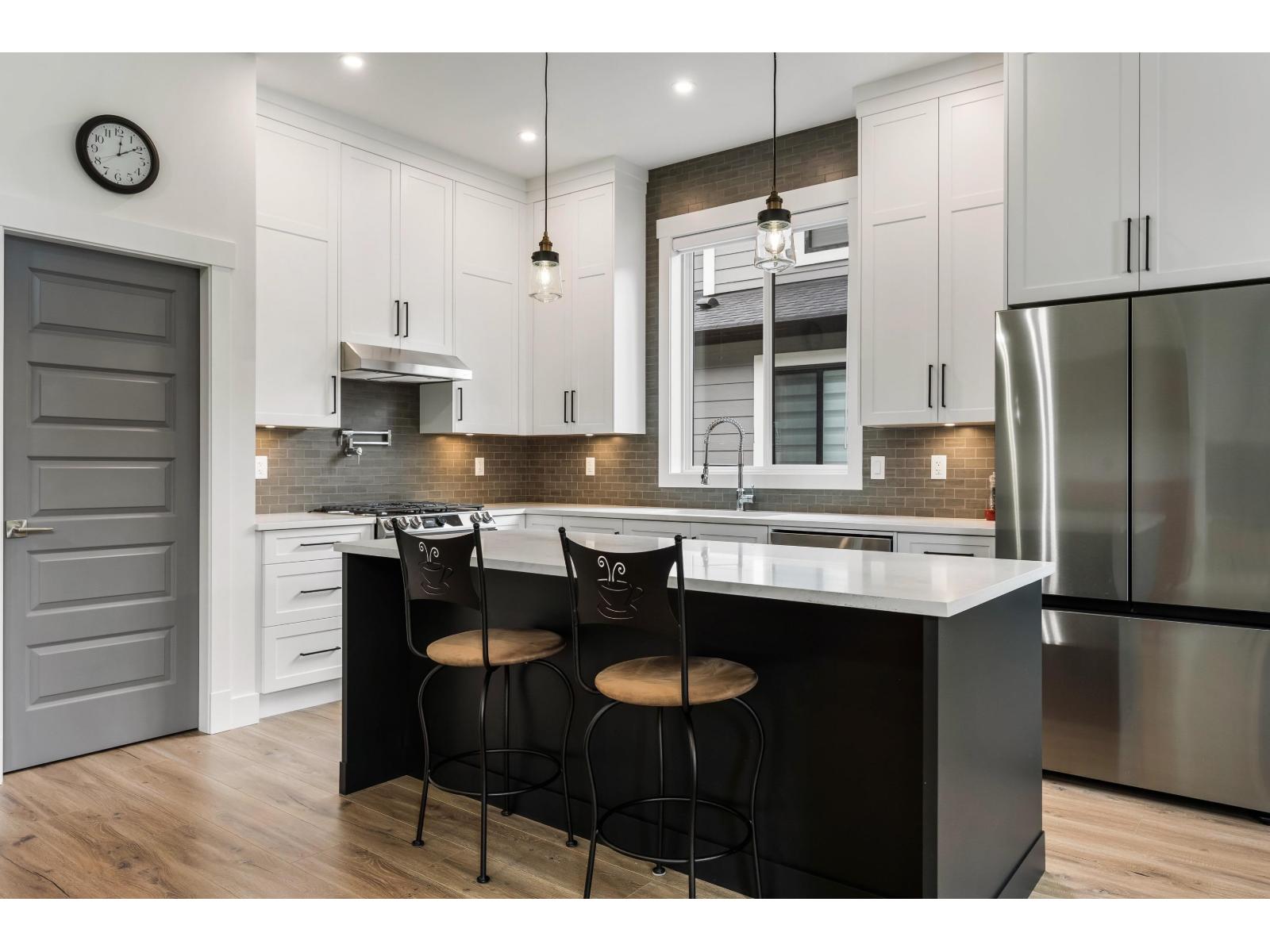 88 1880 COLUMBIA VALLEY ROAD, Cultus Lake South, Lindell Beach