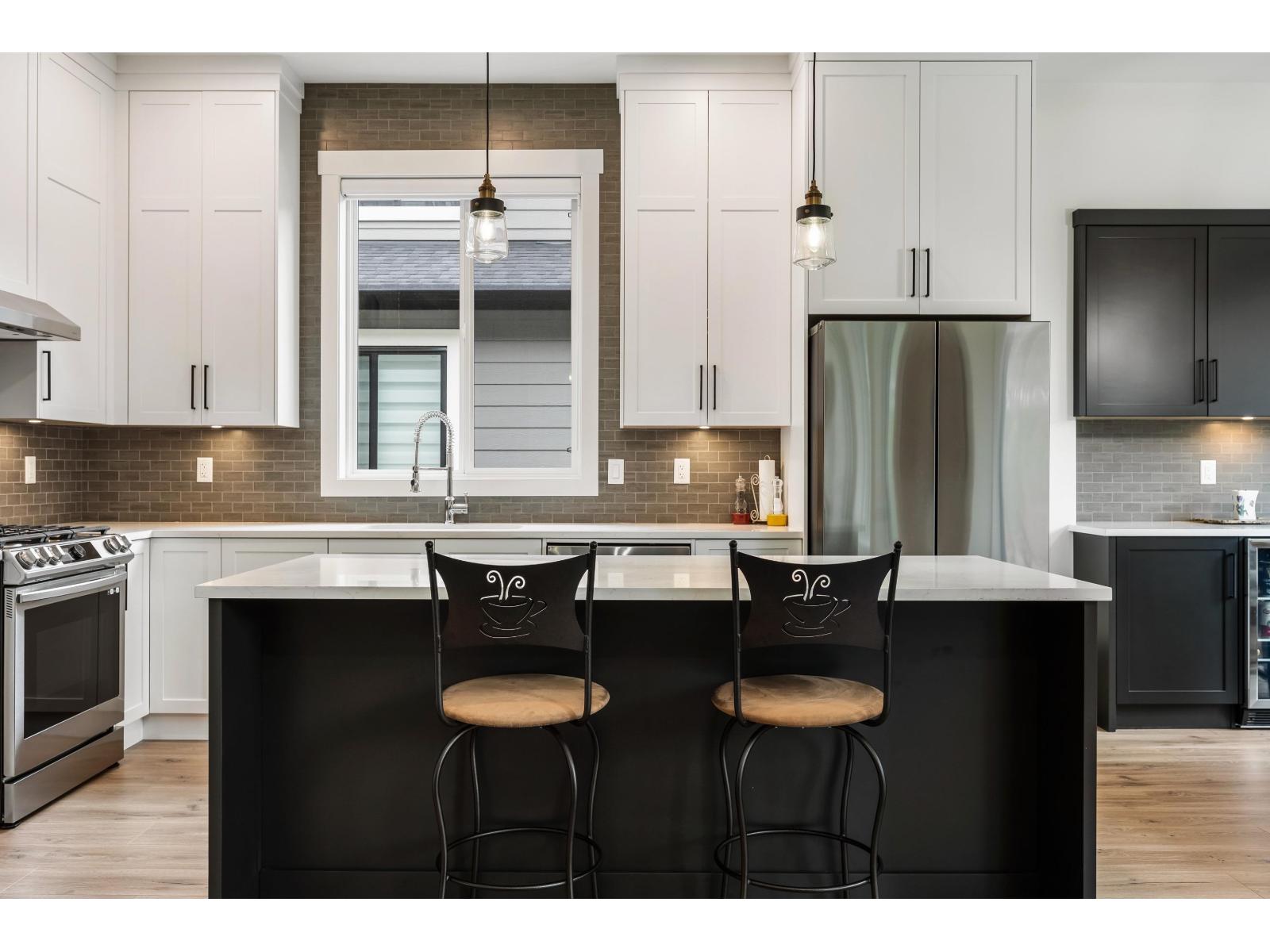 88 1880 COLUMBIA VALLEY ROAD, Cultus Lake South, Lindell Beach