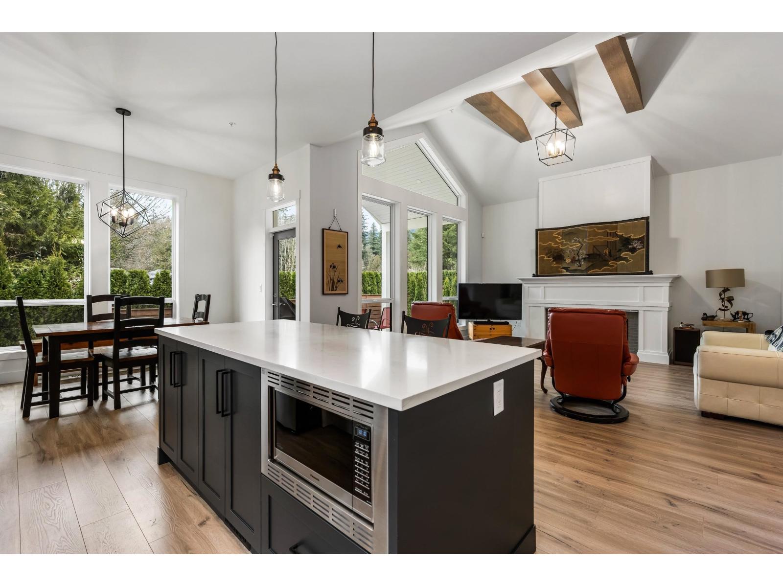 88 1880 COLUMBIA VALLEY ROAD, Cultus Lake South, Lindell Beach