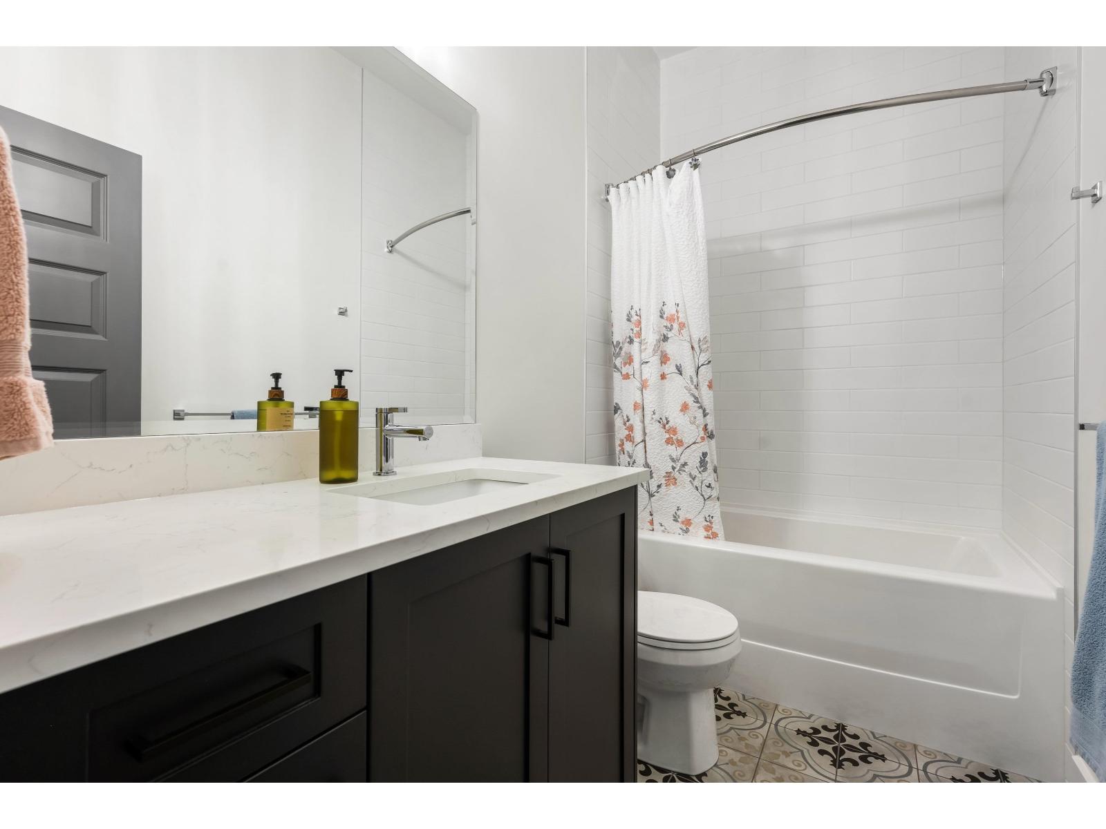 88 1880 COLUMBIA VALLEY ROAD, Cultus Lake South, Lindell Beach