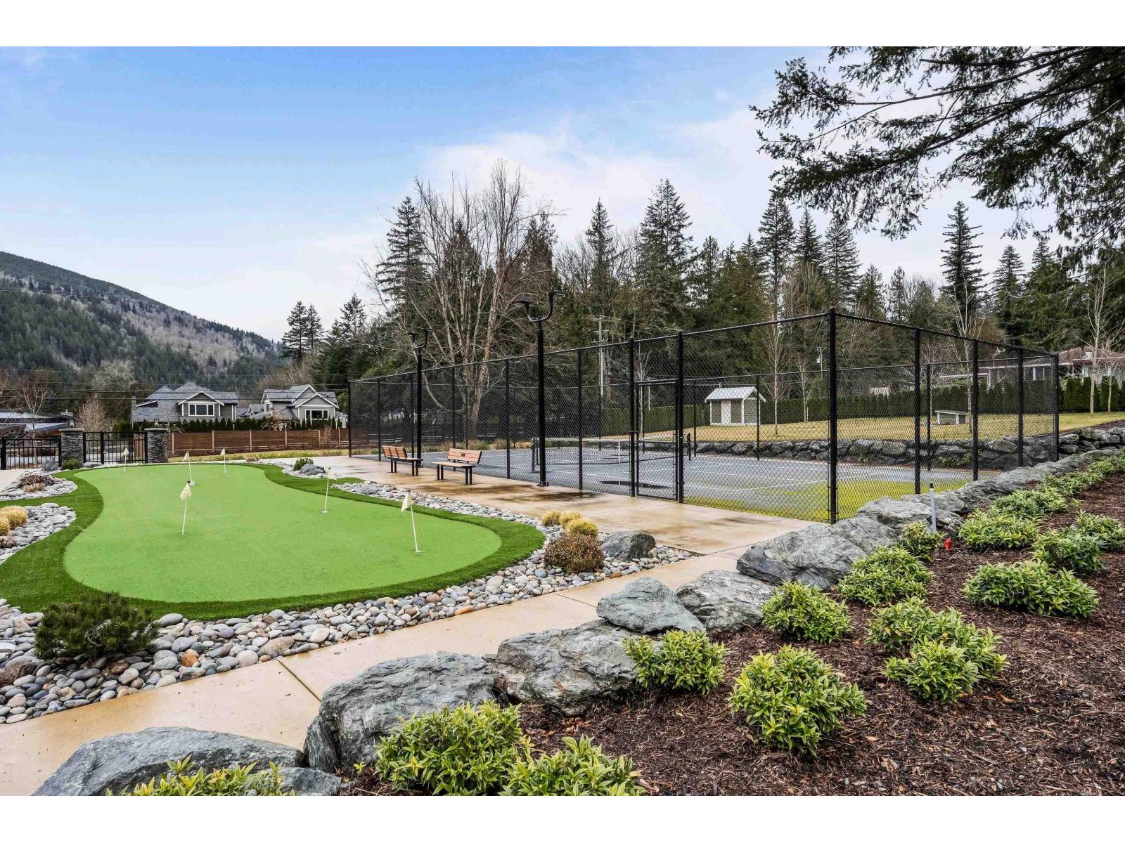 88 1880 COLUMBIA VALLEY ROAD, Cultus Lake South, Lindell Beach