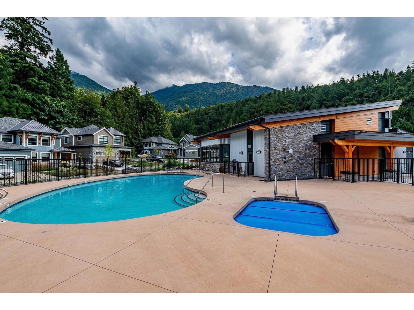 88 1880 COLUMBIA VALLEY ROAD, Cultus Lake South, Lindell Beach